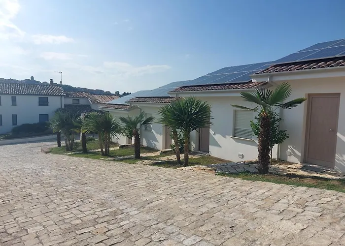 Bed & Breakfast Le Casette Di Gio 4*