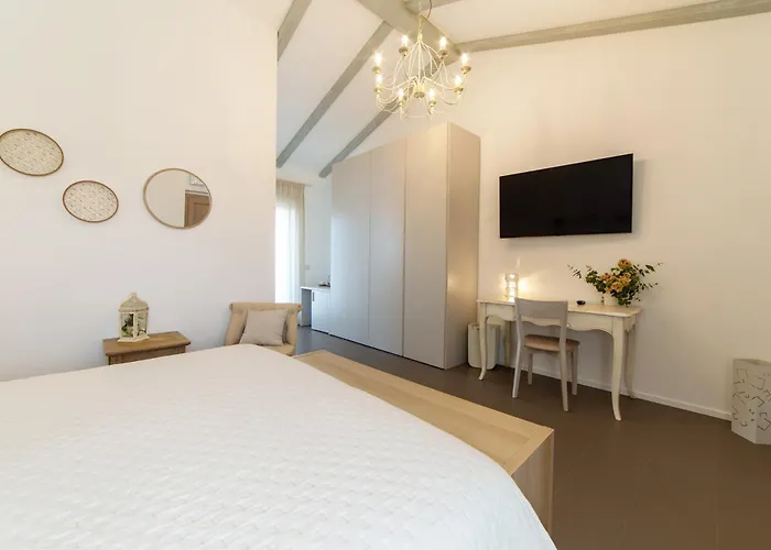 فندق مبيت وإفطار Le Casette Di Gio 4*